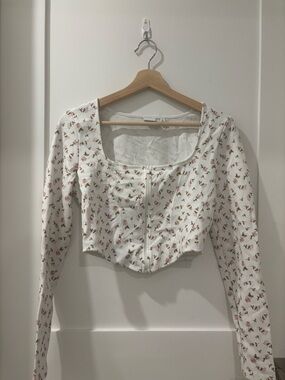 Sunday Best White Floral Zip-Front Cropped Top
